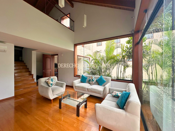 OCASIÓN! CASA REMODELADA EN ESQUINA - LA ESTANCIA