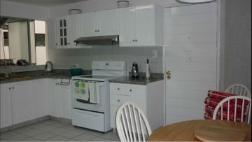 ALM. LOS PICAFLORES- SAN BORJA VENDO Lindo Dpto. en Primer Piso con Amplia Terraza Techada 