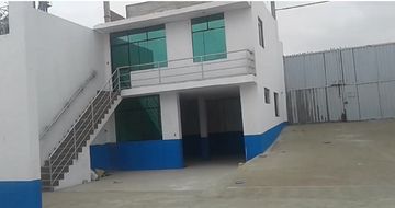 Excelente Local Industrial en Ventanilla