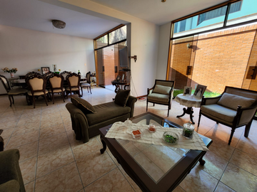 VENTA DE CASA EN CONDOMINIO PRIVADO- SANTIAGO SURCO