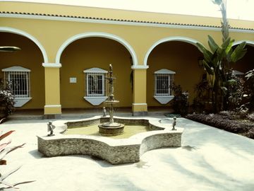 Preciosa Casa Para Oficina Estilo Hacienda Colinial
