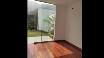 ESTRENO - CASA EN CONDOMINIO EN LA PLANICIE A.T: 479.73 M2 A.C: 382.94M2