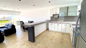 VENTA DE CASA EN MORAVIA II - PRIMERA FILA