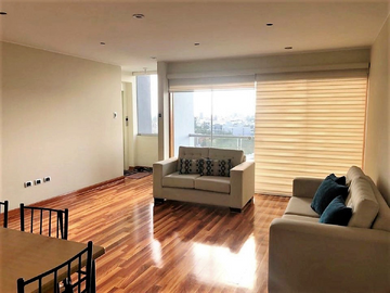 APROVECHE! AMPLIO DEPARTAMENTO CON ASCENSOR DIRECTO, BALCÓN 