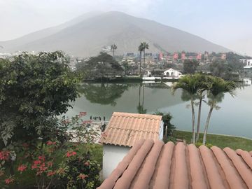 Las Lagunas- el Velero: Vendo Linda Casa colindante a la Laguna