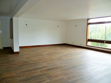 DEPARTAMENTO CON LINDA VISTA AL GOLF 