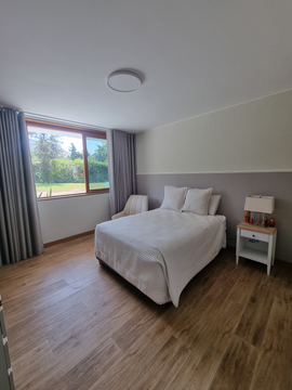 ALQUILER CASA CON LINEA BLANCA EN CASUARINAS (609-1118-1)
