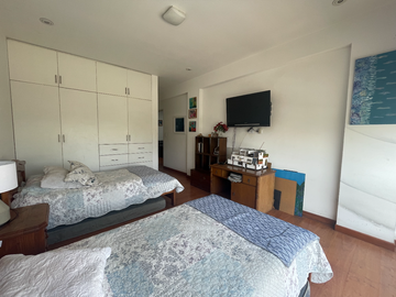 CONDOMINIO 2 PLANTAS - 4 DORMS C/U CON BAÑO - PISCINA