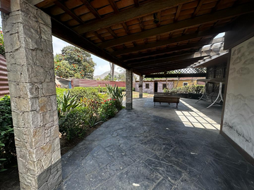 CASA VENTA LA MOLINA VIEJA, AT.1000 M2, COMO TERRENO