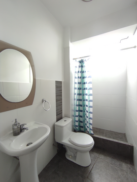 VENTA AMPLIO DEPARTAMENTO EN SAN BARTOLO CERCA DEL MALECÓN