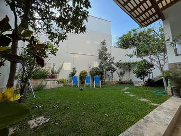 CASA URBANIZACIÓN COUNTRY CLUB DE SAN ISIDRO