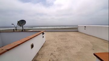 VENTA DE CASA EN MORAVIA II - PRIMERA FILA