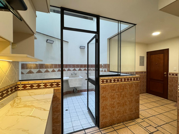 ALQUILER DEPARTAMENTO 1ER PISO SAN ISIDRO CORPAC