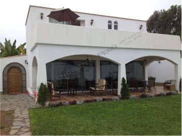 Very Pretty House in Mala, South of Lima (LIM1360)