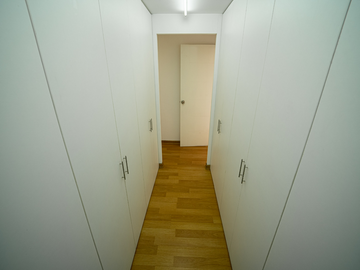 SE VENDE DUPLEX CON TERRAZA. FRENTE AL PARQUE LA CORUÑA, SUR