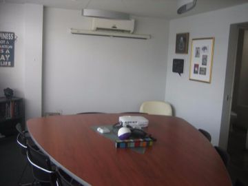 MUY BUENA OFICINA EN MIRAFLORES