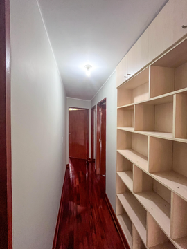 DEPARTAMENTO MUY BIEN UBICADO, CERCA A LA AVENIDA LA MOLINA 