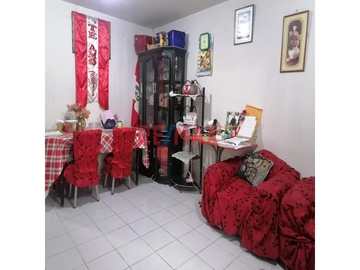 CASA EN SAN JUAN DE MIRAFLORES A SOLO 5 MINUTOS DE LA ESTACI
