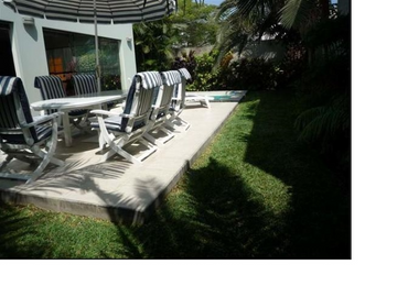 ACOGEDORA CASA EN CONDOMINIO EN VENTA CALLE 3 LA MOLINA 