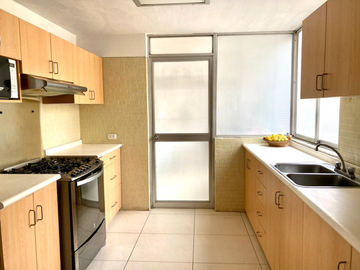 EXCELENTE DPTO. AMPLIO E ILUMINADO EN MALECON