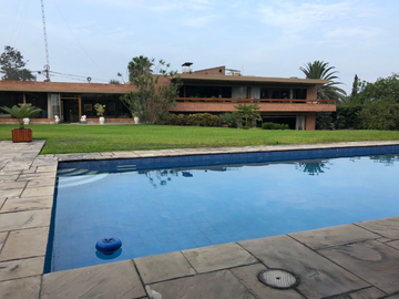 VENTA DE CASA EN SURCO (609-723-1 LUCY)