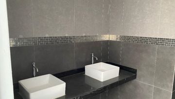 VENTA DE EXCLUSIVO LOCAL EN CHORRILLOS - AREA DE  1037 M2