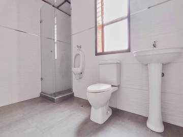 CALLE ROCA Y BOLOÑA N° 3XX, OF. 3XX