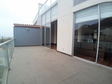 VENDO DEPARTAMENTO DUPLEX URB. CLUB GOLF LOS INCAS – SURCO