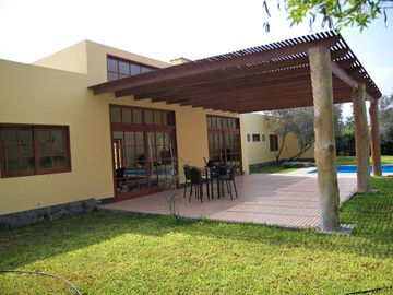 CASA DE CAMPO EN VENTA EN PUCUSANA (CÓDIGO: 232-231-4)