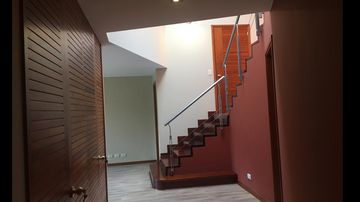 IMPECABLE CASA EN LA COMPUERTA - LA PLANICIE