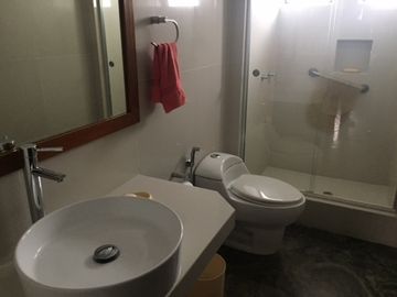 AV golf los incas calle cerrada