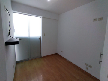 DEPARTAMENTO EN SANTIAGO DE SURCO URB LA VIRREYNA