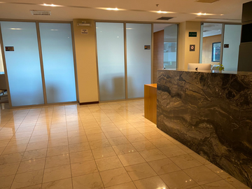 EXCLUSIVA OFICINA EN ALQUILER Y VENTA C.EMP. SAN ISIDRO 