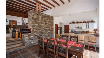 VENDO CASA EN CONDOMINIO SIERRA MORENA