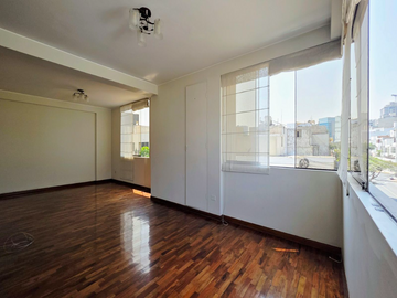 DEPARTAMENTO EN VENTA | VISTA CALLE | 3 DORM + ESTACIONAMIEN