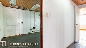 OCASIÓN VENTA DE OFICINA CÉNTRICA + ESTACIONAMIENTO LINCE