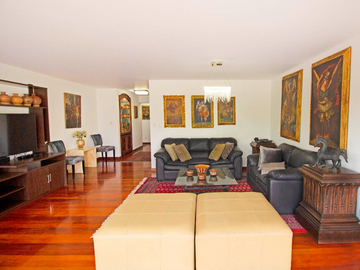 FINO DEPARTAMENTO FLAT ELEVADO EN PRIMER PISO