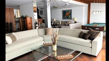 EXCELENTE CASA MUY BIEN UBICADA EN AV. RAMON RIBEYRO
