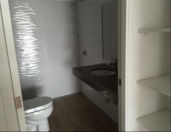 ESTRENO LINDO TRIPLEX