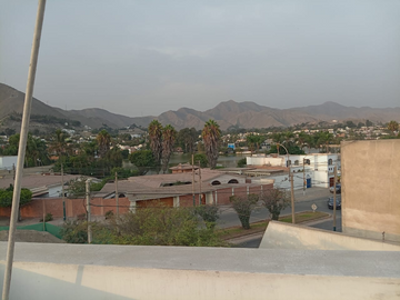 HERMOSA CASA EN LAS LAGUNAS - A PRECIO DE TERRENO 