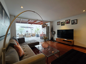 DEPARTAMENTO EN ZONA EXCLUSIVA DE CHACARILLA