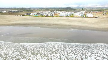 VENTA DE CASA EN MORAVIA II - PRIMERA FILA