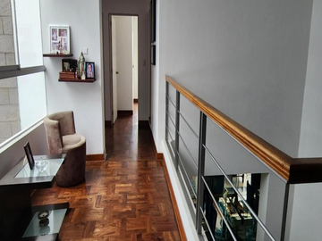 VENDO AMPLIA CASA EN LA AURORA, MIRAFLORES