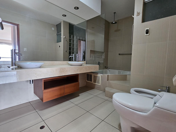 DEPARTAMENTO EN VENTA | BALCÓN | 3 DORM + SALA DE ESTAR