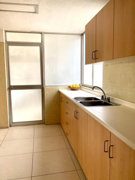 EXCELENTE DPTO. AMPLIO E ILUMINADO EN MALECON