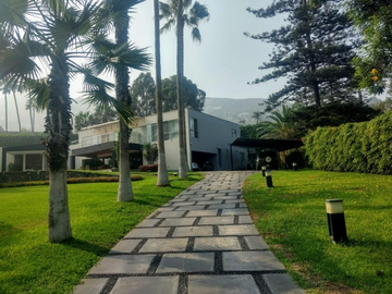 VENTA DE EXCLUSIVA CASA SURCO LIMA