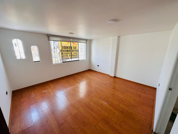 SE VENDE DEPARTAMENTO REMODELADO EN MAYORAZGO CHICO