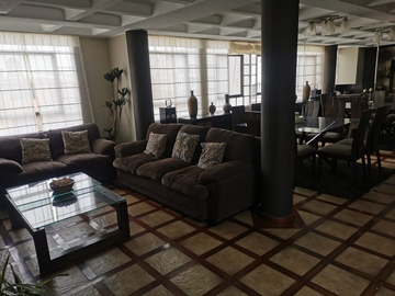SE VENDE TRIPLEX EN URB. HIGUERETA EN SURCO