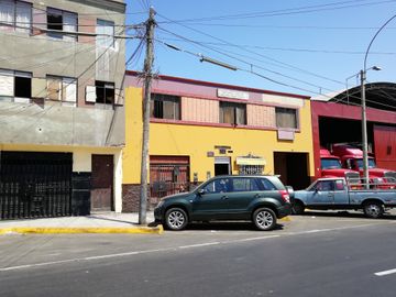 VENTA CASA/TERRENO LA MEJOR ZONA DE LA VICTORIA