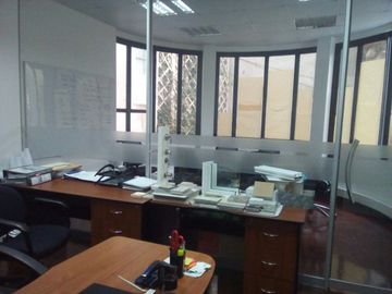 CASA REMODELADA PARA OFICINA EN VENTA